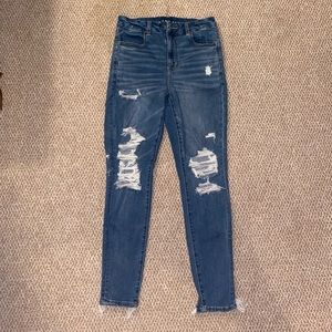 American Eagle skinny jeans. High rise. Size 6